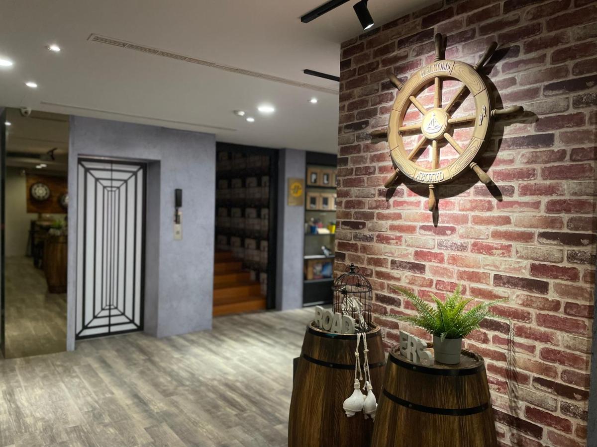 Roaders Hotel Hualien Dongda Екстер'єр фото